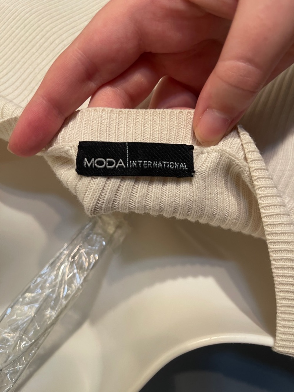 Moda International Ribbed V‑Neck Top - Cream - Picture 2 of 4